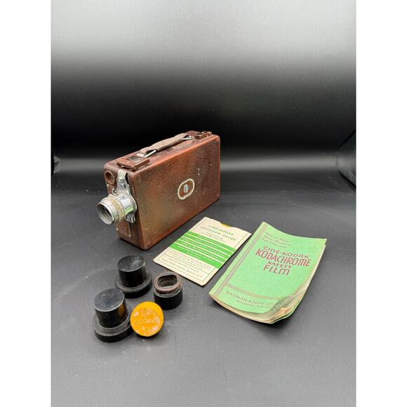 Antique 1929 Cine-Kodak Model B-B 16mm Movie Camera Red Brown in Case - Picture 2 of 10